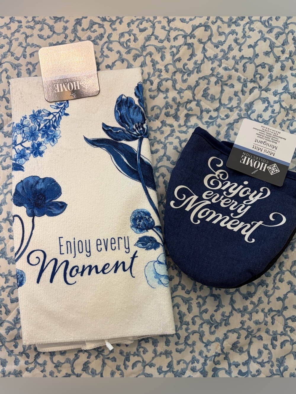 Home Collection Enjoy Every Moment Kitchen Towel & Mini Mitt Set Blue Floral